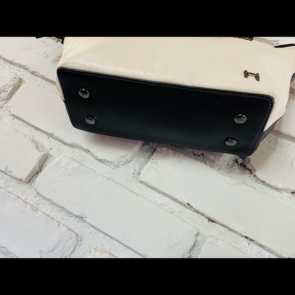 - Halston Heritage Black /gray White Satchel Handbag - Picture 7 of 10